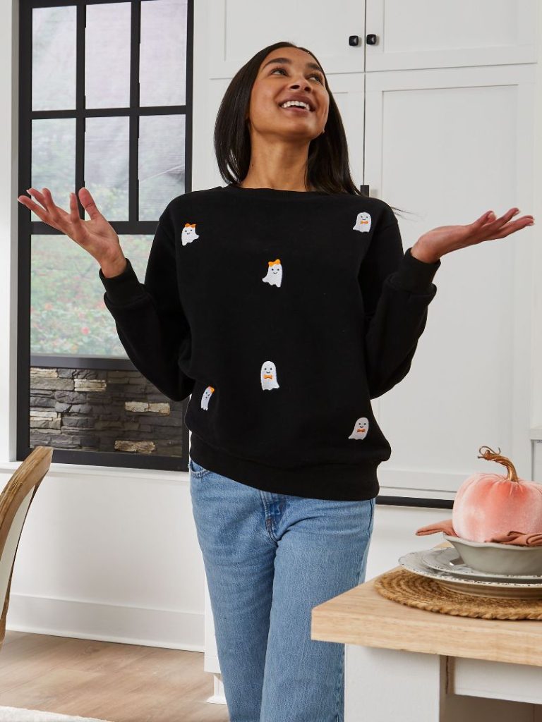 Simply Southern Dilara Ghosts Halloween Crew Sweatshirt