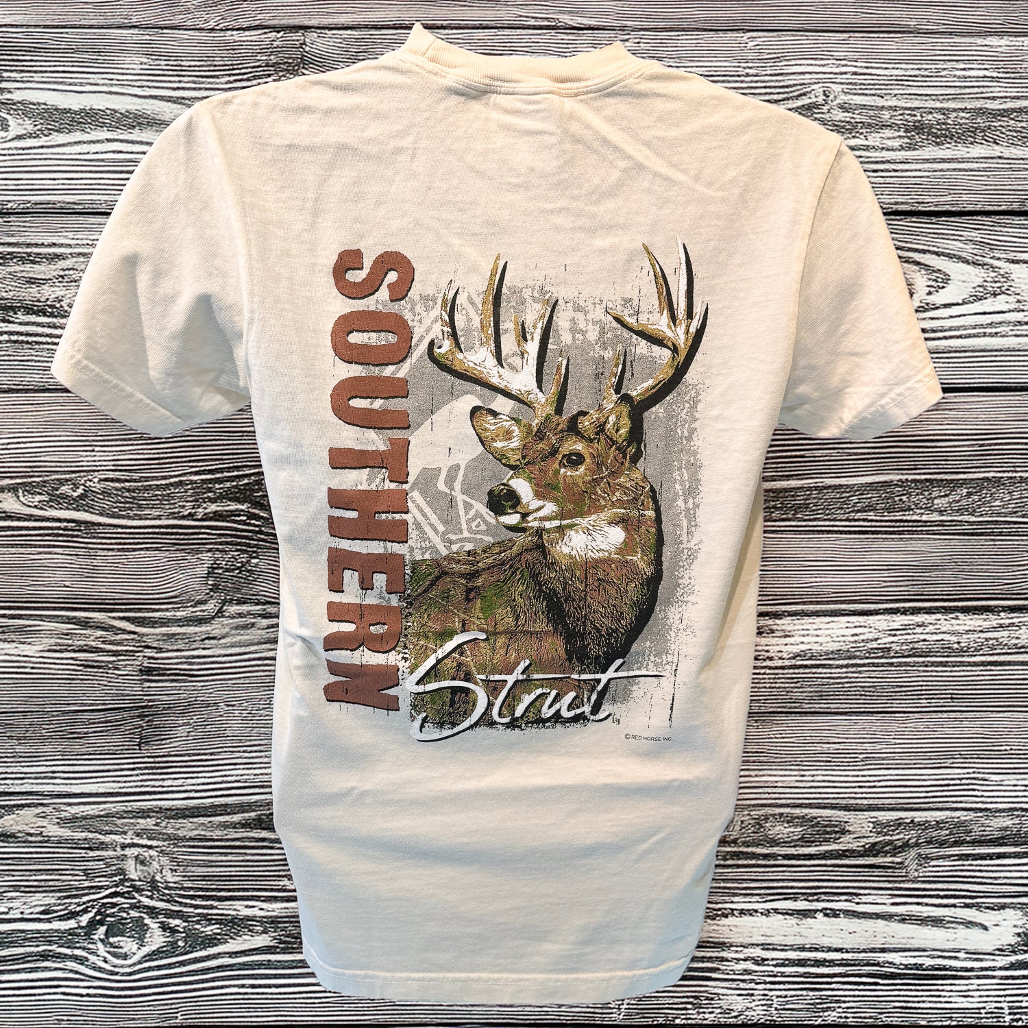 Southern Strut Camo Buck Short Sleeve T-Shirt Mens and Womens