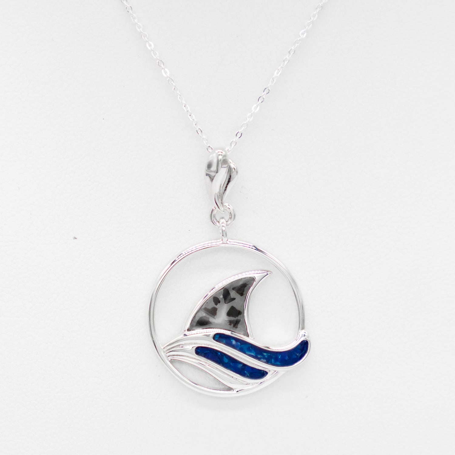 Dune Jewelry Shark Fine Sterling Silver Necklace
