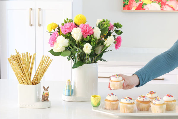 Nora Fleming Mini - Tiptoe Thru’em Tulip