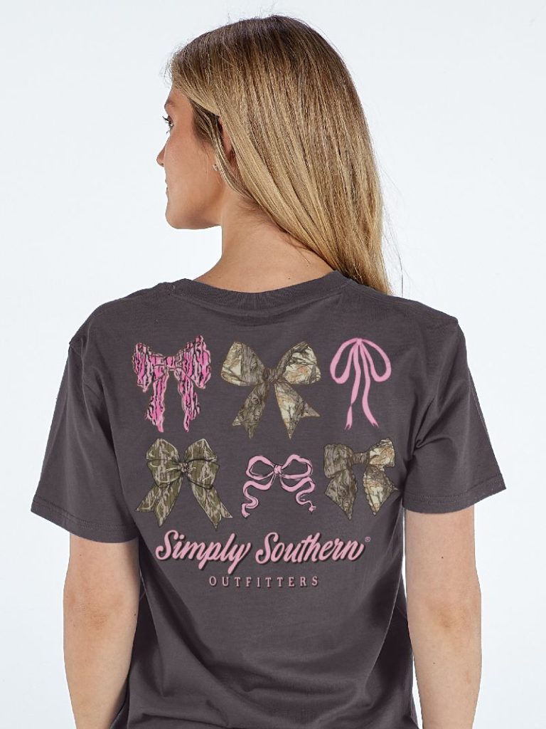 Simply Southern Women’s Multi Camo Bow Graphic Short Sleeve T-Shirt