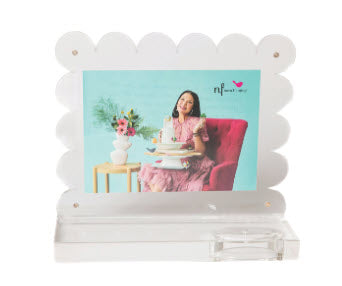 Nora Fleming Acrylic Clearly A-Nora-Ble Scalloped Acrylic Picture Frame