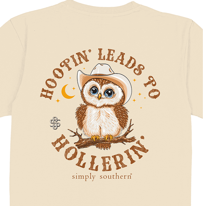 Simply Southern Women’s Hootin Owl Short Sleeve Graphic T-Shirt