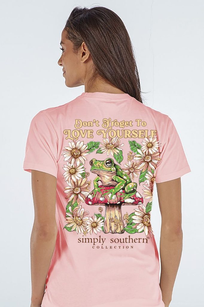 Simply Southern Women’s Don't Froget Short Sleeve Graphic T-Shirt Model View